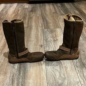 Merrell Waterproof Genuine Leather Boots Size 6 performance footwear